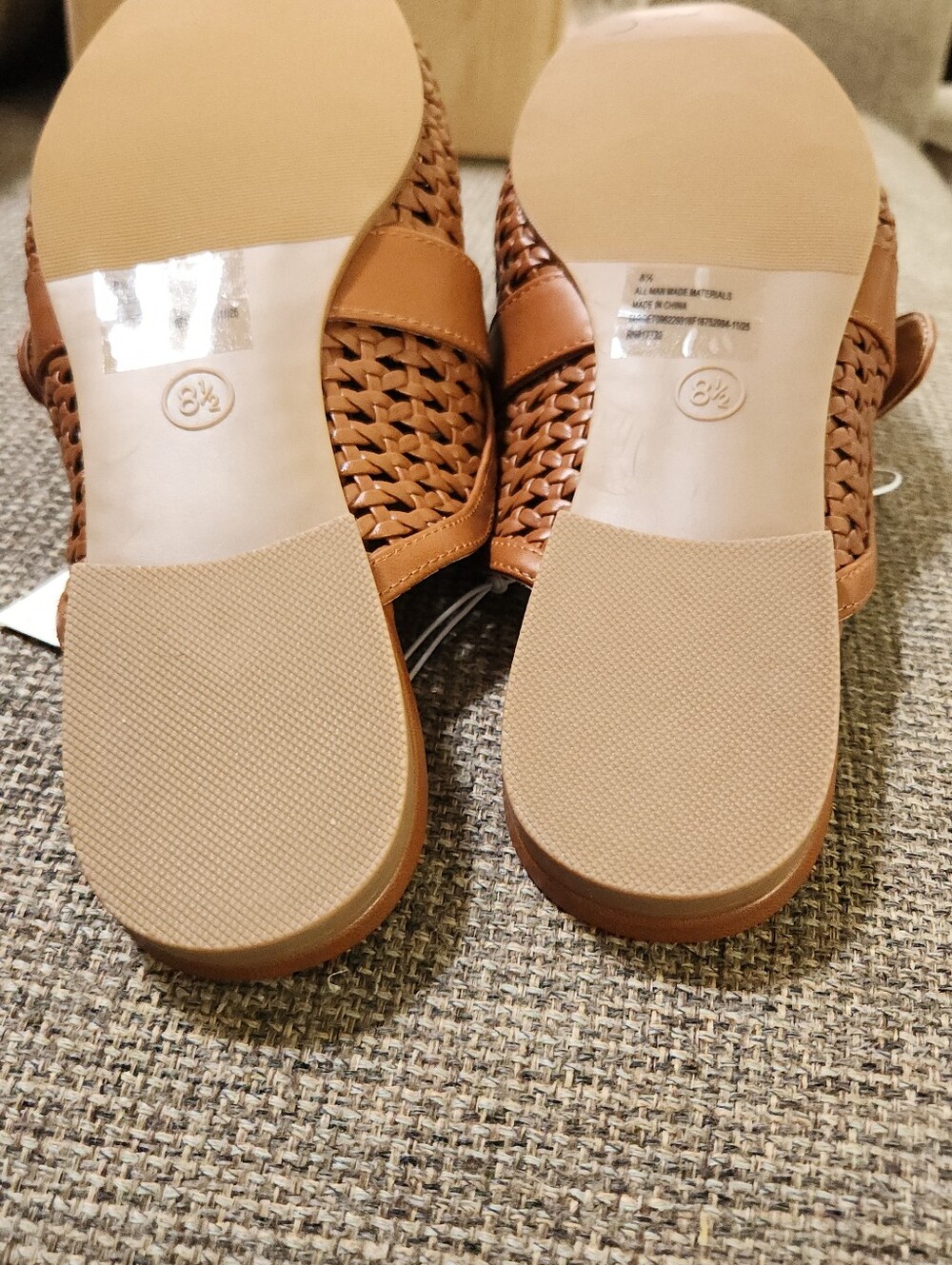 a new day Woven Leather Texture Slide Mules in Tan with Gold Buckles 8.5 - Picture 6 of 8